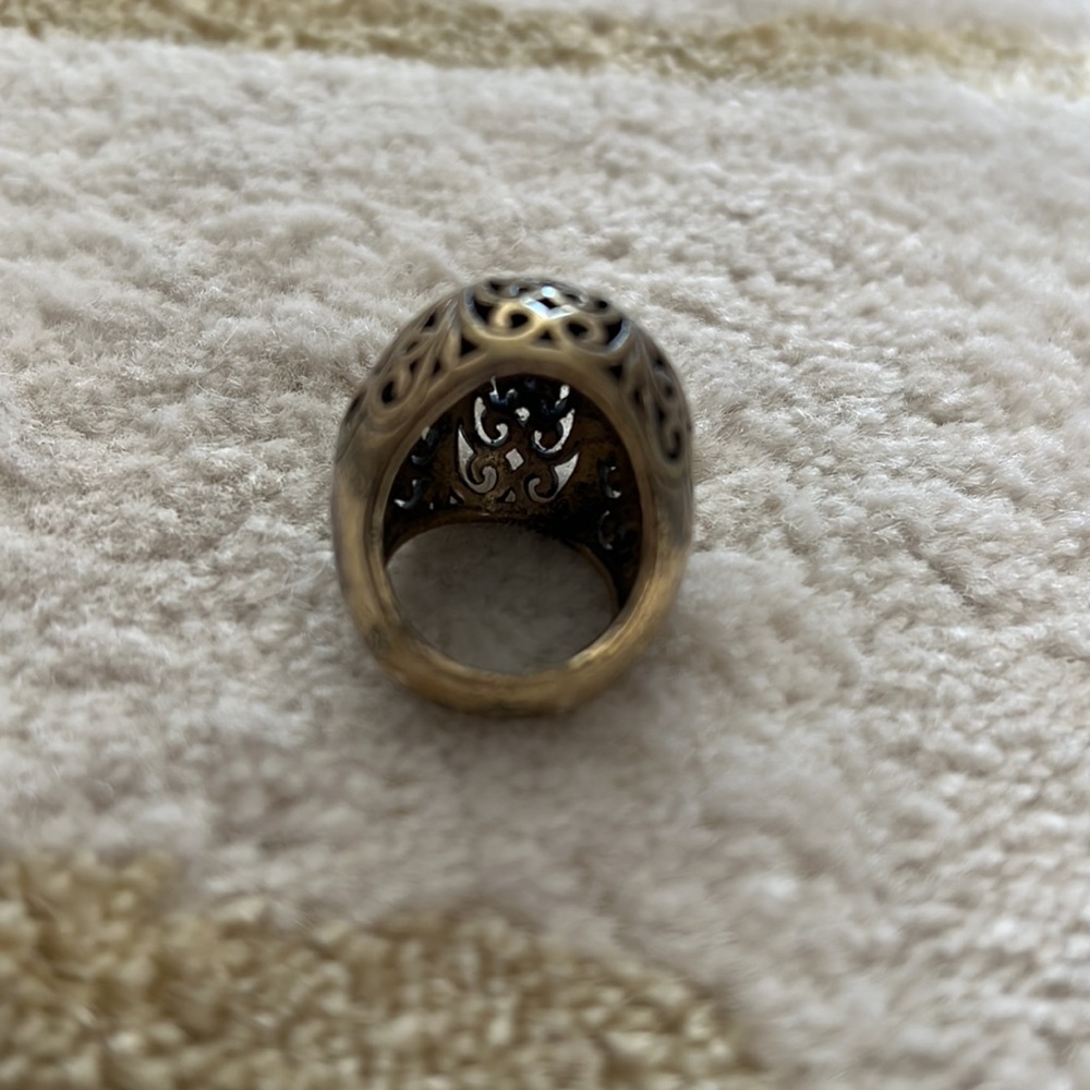 Rings - Picture 7 of 9